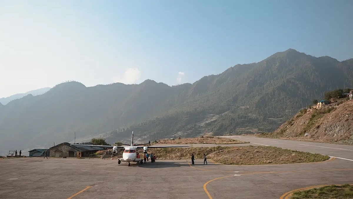 lukla-airport-2-